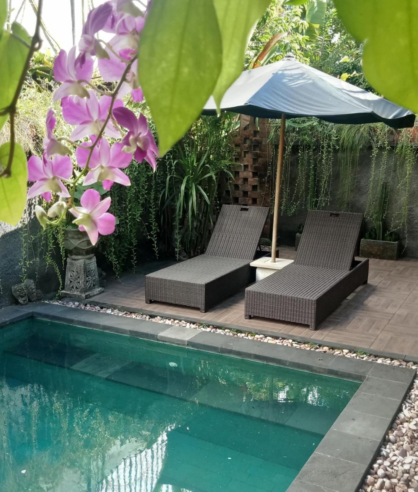 D'Puja Home Stay And Spa Nusa Dua  Kültér fotó