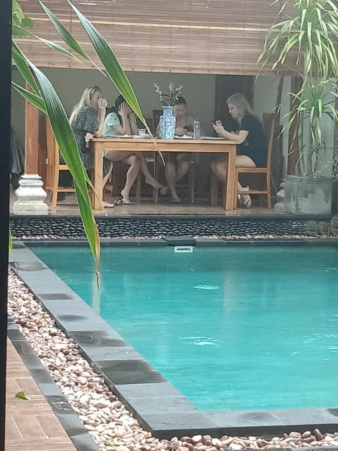 D'Puja Home Stay And Spa Nusa Dua  Kültér fotó