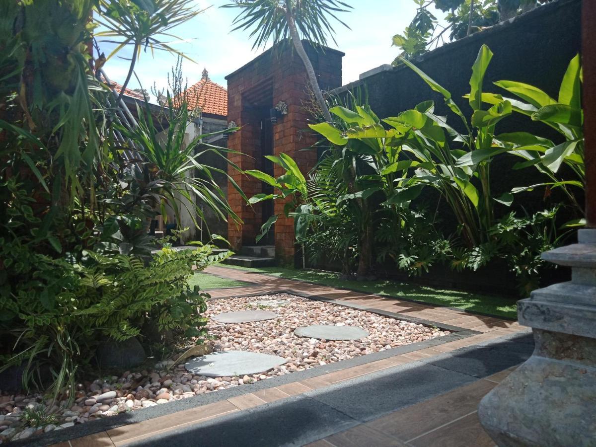 D'Puja Home Stay And Spa Nusa Dua  Kültér fotó